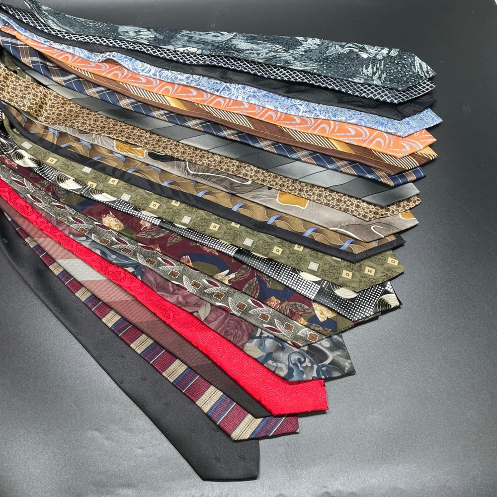 Mixed Lot of 20 Neckties Men Multicolor Vintage Silk Polyester Patterned Bundle
